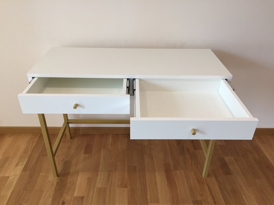  MODERN WHITE MAKEUP TABLE/MIRROR SET WITH METAL LEGS
