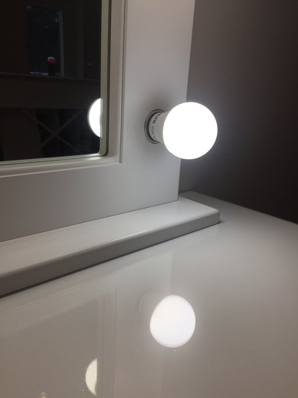 FRENCH STYLE MAKEUP MIRROR WITH LIGHTS